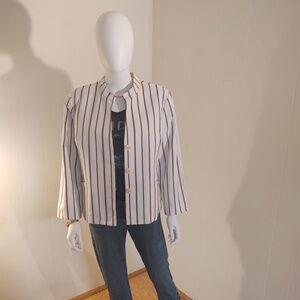 Doncaster Large Lightweight Jacket White/Stripe Detail